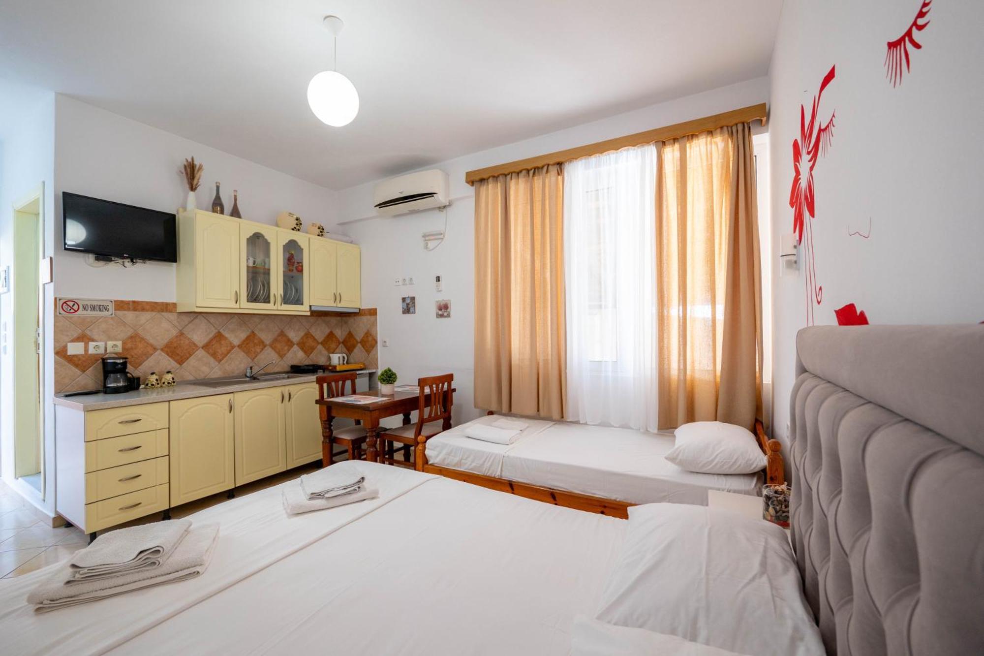 Cozy Apartments Downtown คซามิล ภายนอก รูปภาพ