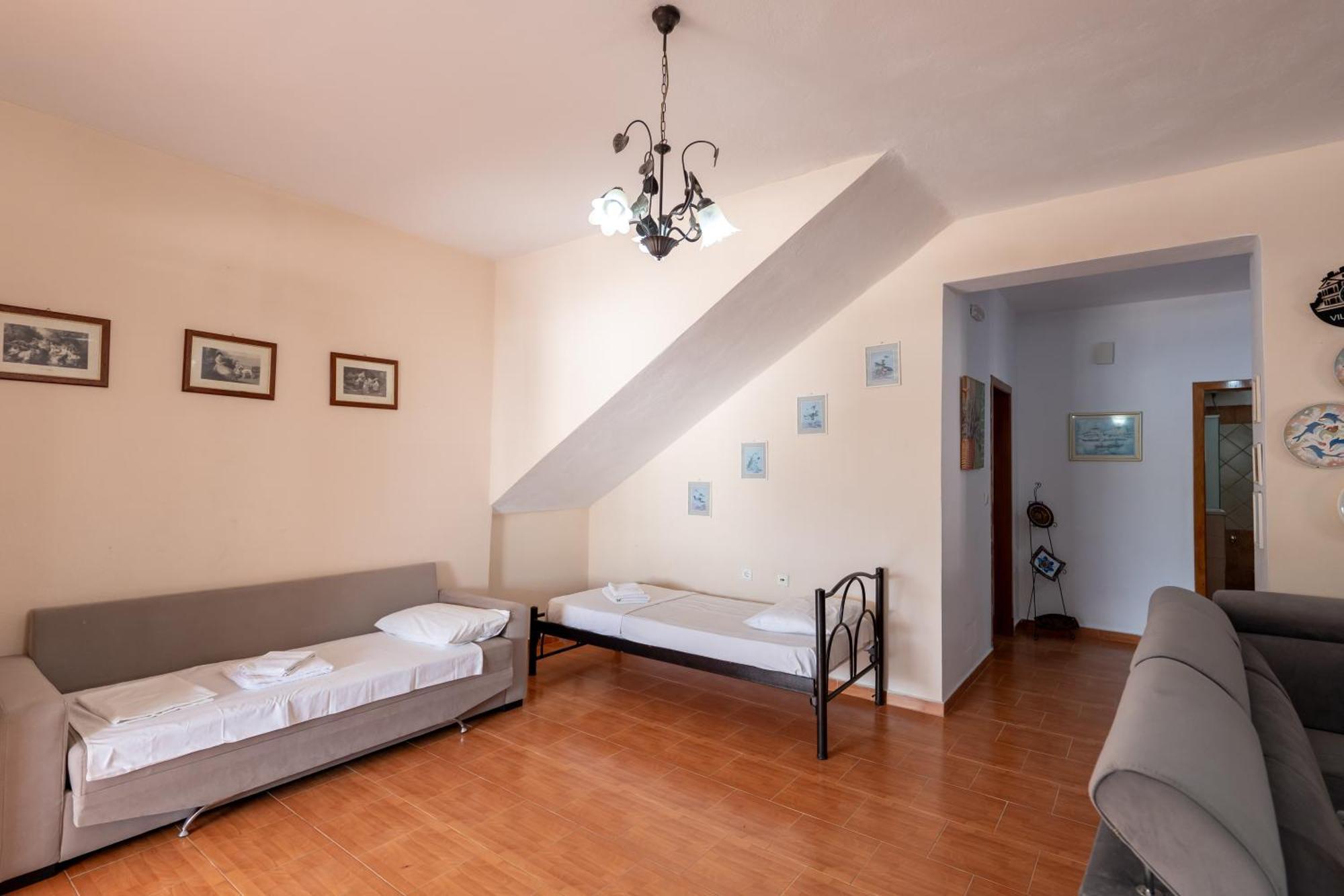 Cozy Apartments Downtown คซามิล ภายนอก รูปภาพ